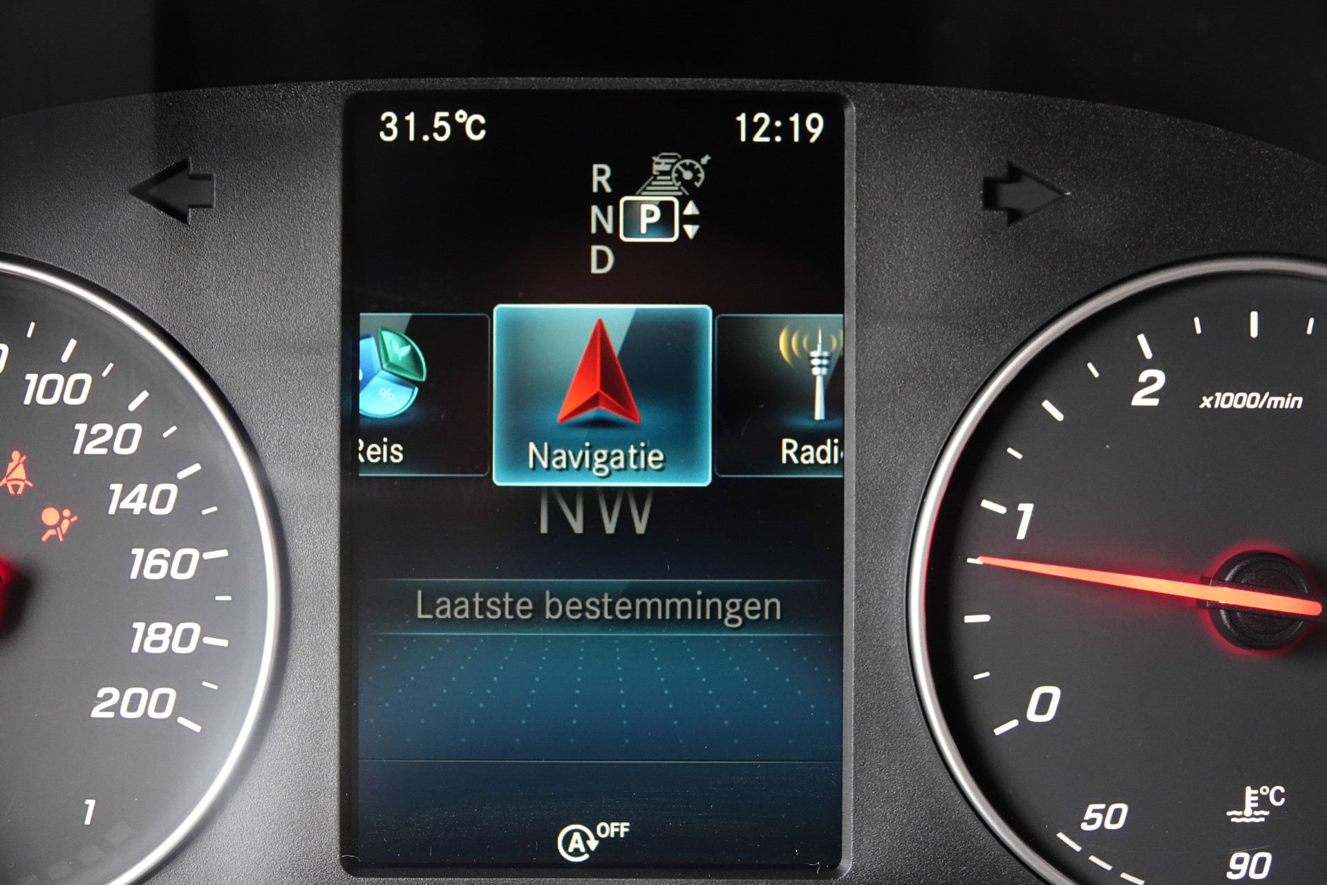 Kabe Imperial i860 LGB 170Pk Automaat | Travel Master | 5-persoons ...